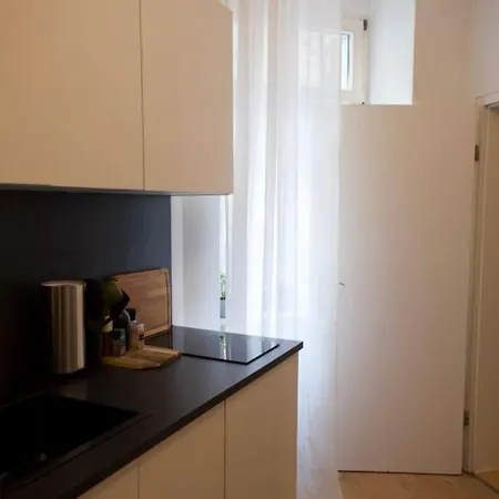 Ground-floor For 2 Ppl In Prenzlauer Berg Apartment Berlin