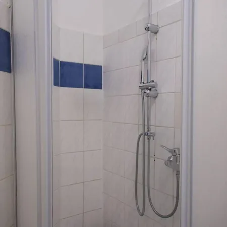 Appartamento Ground-floor For 2 Ppl In Prenzlauer Berg Berlino